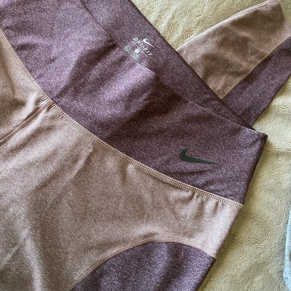 NIKE leggings